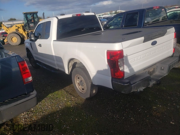 2020 Ford F-250 XL with VIN 1FT7X2A68LEE08102, listed as a Copart auction lot 84545454 with 119,381 mi miles and Salvage title. Bid and sale history available at DreamBid. Image 2.