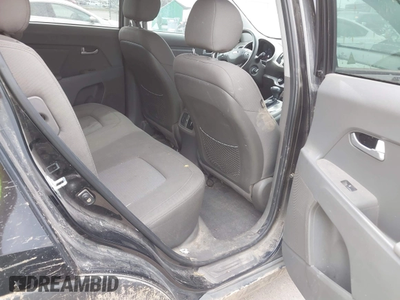 2014 Kia Sportage LX with VIN KNDPB3AC2E7639983, listed as a IAAI auction lot 41755689 with 205,078 mi miles and . Bid and sale history available at carsss.com. Image 8.