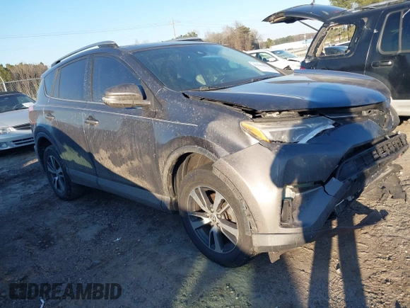 2018 Toyota RAV4 XLE z VIN 2T3WFREV6JW503353, wystawiony jako IAAI lot #41641002 z przebiegiem 54 013 mil mil oraz . Historia ofert i sprzedaży dostępna na DreamBid. Obrazek 1.