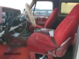 1988 Chevrolet Blazer с VIN 1GNEV18K1JF112265, выставлен на аукционе Copart как лот 75007254 с пробегом 25 791 миль миль и На запчасти • Non repairable. История ставок и продаж доступна на DreamBid. Изображение 7.