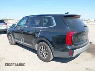 2024 Kia Telluride LX z VIN 5XYP24GC6RG482724, wystawiony jako IAAI lot #41806081 z przebiegiem 37 700 mil mil oraz . Historia ofert i sprzedaży dostępna na DreamBid. Obrazek 3.