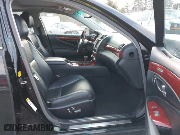 2010 Lexus LS 460 with VIN JTHCL5EFXA5006874, listed as a IAAI auction lot 41393546 with 177,007 mi miles and . Bid and sale history available at DreamBid. Image 5.