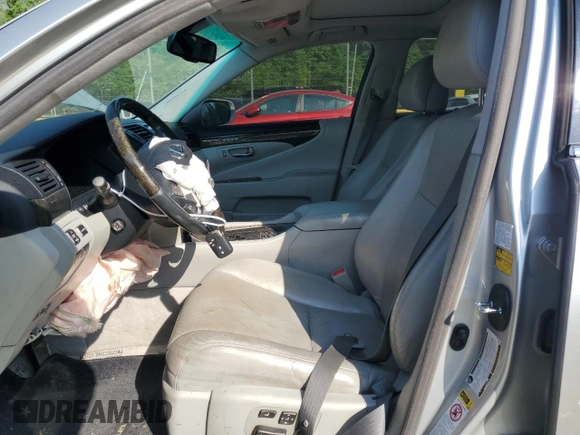 2010 Lexus LS 460 with VIN JTHCL5EF2A5005802, listed as a Copart auction lot 55045745 with 146,507 mi miles and Salvage title. Bid and sale history available at DreamBid. Image 7.