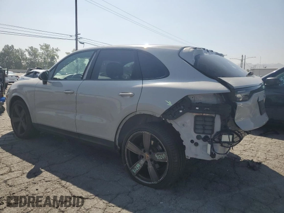 2021 Porsche Cayenne z VIN WP1AA2AY0MDA00689, wystawiony jako Copart lot #54452105 z przebiegiem 35 799 mil mil oraz Szkoda całkowita • Salvage title. Historia ofert i sprzedaży dostępna na DreamBid. Obrazek 2.