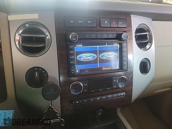 2014 Ford Expedition Max XLT z VIN 1FMJK1J50EEF16315, wystawiony jako IAAI lot #42734095 z przebiegiem 228 809 mil mil oraz . Historia ofert i sprzedaży dostępna na DreamBid. Obrazek 27.