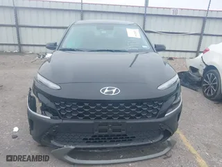 2022 Hyundai Kona Preferred with VIN KM8K22AB0NU841116, listed as a IAAI auction lot 41562114 with 31,978 mi miles. Bid and sale history available at carsss.com. Image 13.