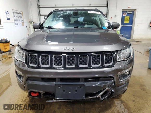2020 Jeep Compass Trailhawk with VIN 3C4NJDDB3LT112028, listed as a Copart auction lot 45790115 with 86,703 mi miles and Salvage Title. Bid and sale history available at carsss.com. Image 5.