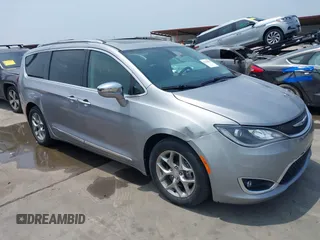 2018 Chrysler Pacifica Limited z VIN 2C4RC1GG2JR232677, wystawiony jako IAAI lot #42274816 z przebiegiem 136 402 mil mil oraz . Historia ofert i sprzedaży dostępna na DreamBid. Obrazek 1.