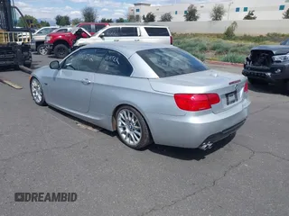 2012 BMW 3 Series 328i z VIN WBADW3C58CE823093, wystawiony jako IAAI lot #41830052 z przebiegiem 87 306 mil mil oraz . Historia ofert i sprzedaży dostępna na DreamBid. Obrazek 3.