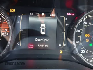 2016 Jeep Cherokee Sport z VIN 1C4PJLAB1GW324322, wystawiony jako IAAI lot #40495263 z przebiegiem 172 654 mil mil oraz . Historia ofert i sprzedaży dostępna na DreamBid. Obrazek 7.