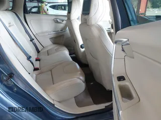 2010 Volvo XC60 3.0T with VIN YV4992DZ5A2021463, listed as a IAAI auction lot 42546545 with 96,524 mi miles and . Bid and sale history available at DreamBid. Image 8.