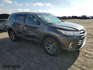 2019 Toyota Highlander SE with VIN 5TDJZRFH7KS574087, listed as a Copart auction lot 86127534 with 64,810 mi miles and Salvage Title. Bid and sale history available at carsss.com. Image 4.