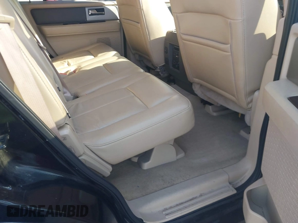 2014 Ford Expedition XLT z VIN 1FMJU1H5XEEF45837, wystawiony jako IAAI lot #41685555 z przebiegiem 99 229 mil mil oraz . Historia ofert i sprzedaży dostępna na DreamBid. Obrazek 8.