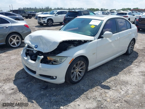 2011 BMW 3 Series 328i with VIN WBAPH7C53BE461025, listed as a IAAI auction lot 41925054 with 150,175 mi miles. Bid and sale history available at carsss.com. Image 17.