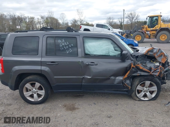 2016 Jeep Patriot High Altitude with VIN 1C4NJPFAXGD582316, listed as a IAAI auction lot 42040774 with 97,148 mi miles and . Bid and sale history available at carsss.com. Image 14.