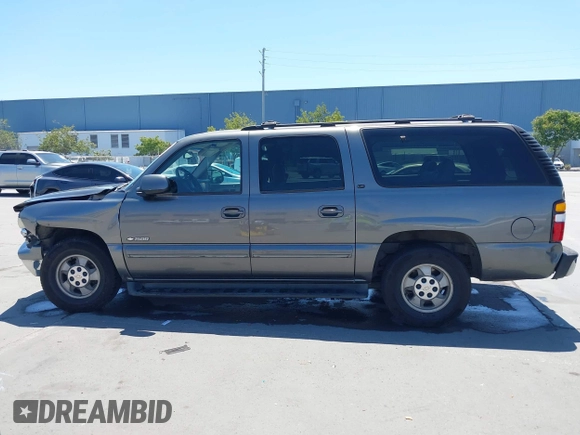 2000 Chevrolet Suburban LS with VIN 3GNFK16T3YG150971, listed as a IAAI auction lot 42333901 with 221,712 mi miles and . Bid and sale history available at DreamBid. Image 14.