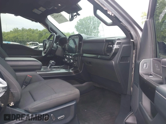 2021 Ford F-150 XL z VIN 1FTFW1ED7MFC02427, wystawiony jako IAAI lot #42336224 z przebiegiem 106 988 mil mil oraz . Historia ofert i sprzedaży dostępna na DreamBid. Obrazek 5.
