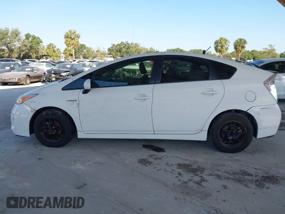 2014 Toyota Prius Four with VIN JTDKN3DU7E0376226, listed as a IAAI auction lot 42066143 with Not Provided miles. Bid and sale history available at carsss.com. Image 13.