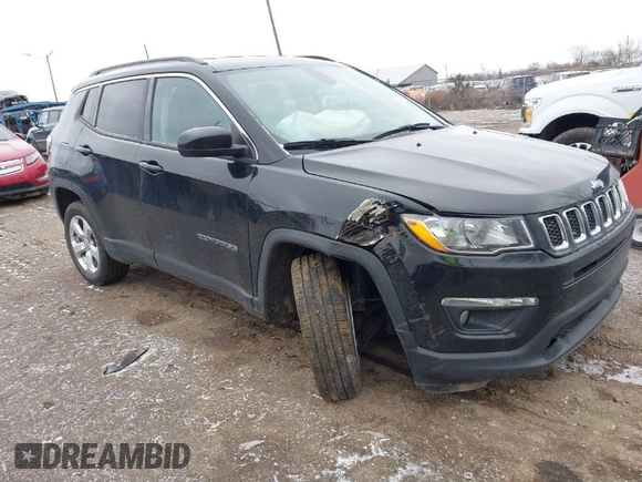 2018 Jeep Compass Latitude with VIN 3C4NJDBB7JT373582, listed as a IAAI auction lot 41728122 with 111,411 mi miles. Bid and sale history available at carsss.com. Image 1.