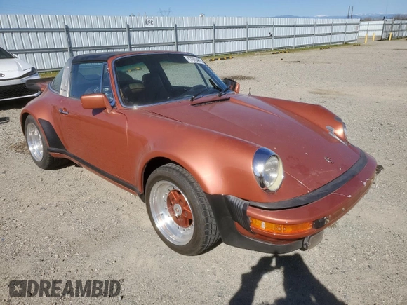 1974 Porsche 911 with VIN 9114111882, listed as a Copart auction lot 47080465 with 4,828 mi miles and Salvage title. Bid and sale history available at DreamBid. Image 4.