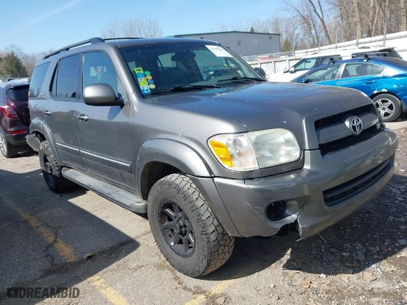 2007 Toyota Sequoia SR5 with VIN 5TDBT44A67S277477, listed as a IAAI auction lot 41760243 with 271,625 mi miles. Bid and sale history available at carsss.com. Image 1.