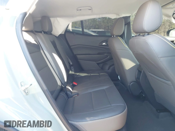 2025 Chevrolet Trax ACTIV with VIN KL77LKEP5SC107857, listed as a IAAI auction lot 41635293 with 5,924 mi miles and . Bid and sale history available at DreamBid. Image 8.