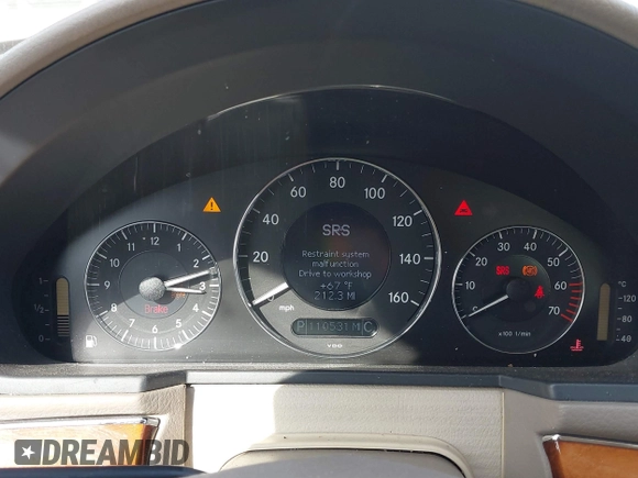 2005 Mercedes-Benz E-Class 3.2L with VIN WDBUF65J05A706096, listed as a IAAI auction lot 41482289 with 110,531 mi miles. Bid and sale history available at carsss.com. Image 7.
