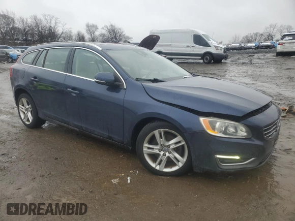 2015 Volvo V60 T5 Drive-E Premier z VIN YV140MEK9F1233763, wystawiony jako Copart lot #45242415 z przebiegiem 97 916 mil mil oraz Szkoda całkowita • Salvage title. Historia ofert i sprzedaży dostępna na DreamBid. Obrazek 4.