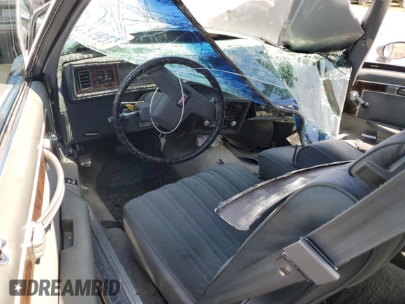1983 Oldsmobile Cutlass z VIN 1G3AR47Y1DM336249, wystawiony jako Copart lot #59183524 z przebiegiem 90 645 mil mil oraz Szkoda całkowita • Salvage title. Historia ofert i sprzedaży dostępna na DreamBid. Obrazek 8.