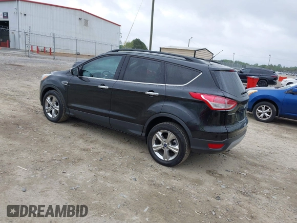2015 Ford Escape SE with VIN 1FMCU0GX3FUC73452, listed as a IAAI auction lot 41923211 with 140,952 mi miles. Bid and sale history available at carsss.com. Image 3.