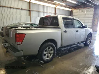2010 Nissan Titan SE with VIN 1N6BA0EK4AN320097, listed as a Copart auction lot 88395245 with 196,991 mi miles and Salvage Title. Bid and sale history available at carsss.com. Image 3.
