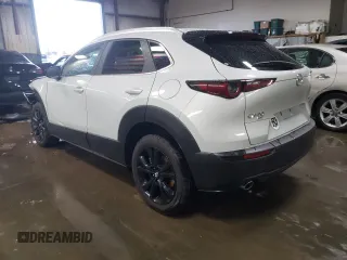 2024 Mazda CX-30 S Select Sport z VIN 3MVDMBBM1RM715881, wystawiony jako Copart lot #43393485 z przebiegiem 2535 mil mil oraz Szkody całkowita. Historia ofert i sprzedaży dostępna na DreamBid. Obrazek 2.