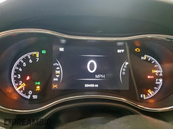 2018 Jeep Grand Cherokee Trailhawk with VIN 1C4RJFLG7JC393897, listed as a Copart auction lot 61683145 with 234,453 mi miles and Clean title. Bid and sale history available at DreamBid. Image 9.