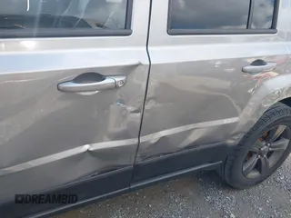2016 Jeep Patriot Sport с VIN 1C4NJRBB0GD708502, выставлен на аукционе IAAI как лот 42320253 с пробегом 131 057 миль миль и . История ставок и продаж доступна на DreamBid. Изображение 6.