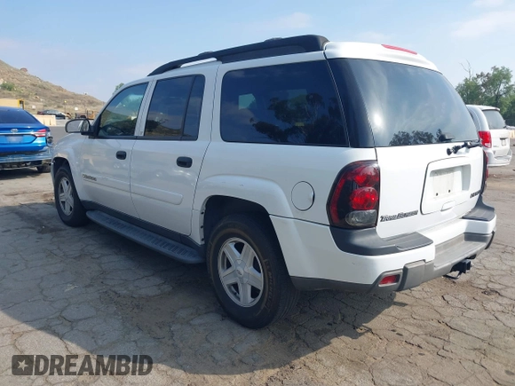 2003 Chevrolet TrailBlazer EXT LT with VIN 1GNES16S236228394, listed as a IAAI auction lot 42043190 with 144,407 mi miles. Bid and sale history available at carsss.com. Image 3.