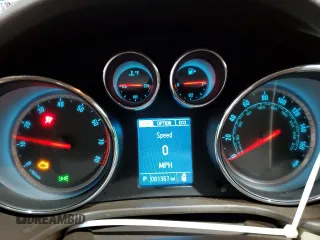 2013 Buick Regal Turbo Premium 1 z VIN 2G4GS5EV7D9126986, wystawiony jako Copart lot #50966575 z przebiegiem 81 367 mil mil oraz Szkoda całkowita • Salvage title. Historia ofert i sprzedaży dostępna na DreamBid. Obrazek 9.