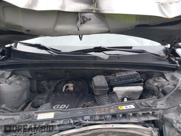 2013 Kia Sorento LX with VIN 5XYKT3A62DG349522, listed as a IAAI auction lot 38563127 with 127,205 mi miles and . Bid and sale history available at carsss.com. Image 10.