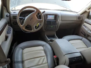 2002 Ford Explorer Eddie Bauer with VIN 1FMZU74W92ZA37349, listed as a Copart auction lot 42960695 with 206,675 mi miles and Salvage title. Bid and sale history available at DreamBid. Image 8.
