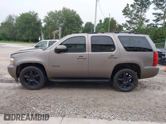 2012 Chevrolet Tahoe LT with VIN 1GNSCBE01CR123298, listed as a IAAI auction lot 42542148 with 203,752 mi miles and . Bid and sale history available at DreamBid. Image 14.