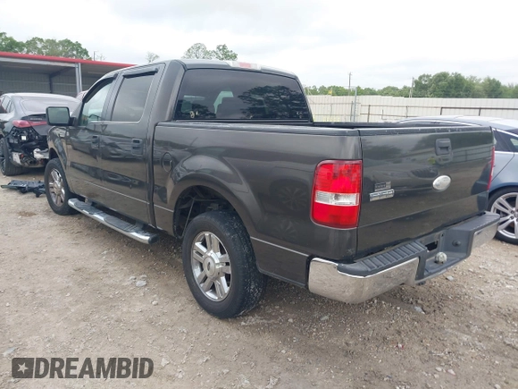 2006 Ford F-150 XLT with VIN 1FTRW12W96FA87318, listed as a IAAI auction lot 41936492 with 221,709 mi miles. Bid and sale history available at carsss.com. Image 3.