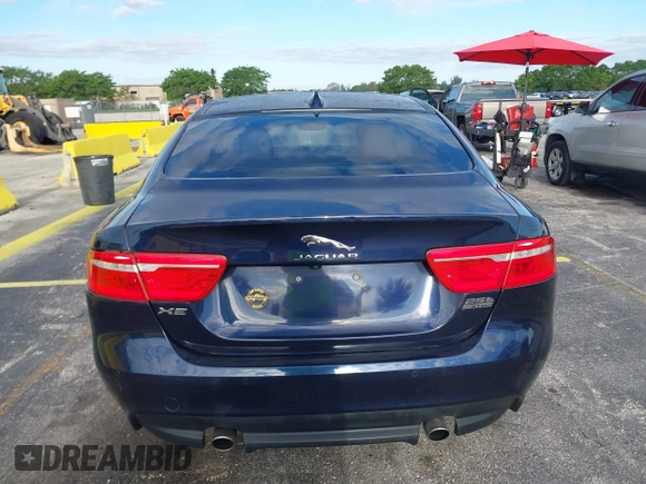 2019 Jaguar XE 25t Premium with VIN SAJAJ4FX9KCP46060, listed as a IAAI auction lot 42028720 with 38,953 mi miles. Bid and sale history available at carsss.com. Image 16.