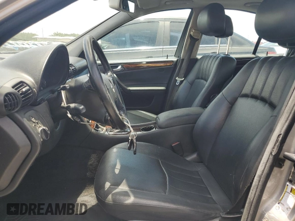 2007 Mercedes-Benz C 280 Luxury with VIN WDBRF92H77F900526, listed as a Copart auction lot 62255205 with 135,145 mi miles and Clean title. Bid and sale history available at DreamBid. Image 7.