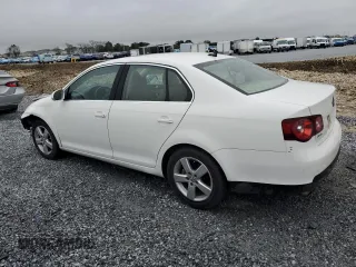 2009 Volkswagen Jetta Sedan SE with VIN 3VWRM71K69M097152, listed as a Copart auction lot 52293505 with 207,114 mi miles and Salvage Title. Bid and sale history available at carsss.com. Image 2.