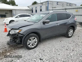2016 Nissan Rogue SV z VIN 5N1AT2MV8GC836298, wystawiony jako Copart lot #55858745 z przebiegiem 150 748 mil mil oraz Tytuł czysty. Historia ofert i sprzedaży dostępna na DreamBid. Obrazek 1.