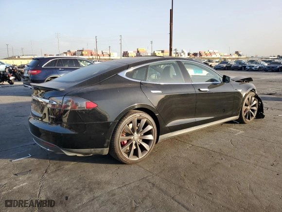 2014 Tesla Model S P85D with VIN 5YJSA1H21EFP62750, listed as a Copart auction lot 87676375 with 67,514 mi miles and Salvage Title. Bid and sale history available at carsss.com. Image 3.