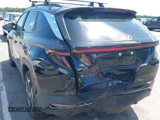 2022 Hyundai Tucson SEL z VIN 5NMJFCAE5NH046879, wystawiony jako IAAI lot #42295125 z przebiegiem 24 448 mil mil oraz . Historia ofert i sprzedaży dostępna na DreamBid. Obrazek 6.