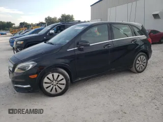 2014 Mercedes-Benz B with VIN WDDVP9AB0EJ003316, listed as a Copart auction lot 68122944 with 57,970 mi miles and Clean Title. Bid and sale history available at carsss.com. Image 1.