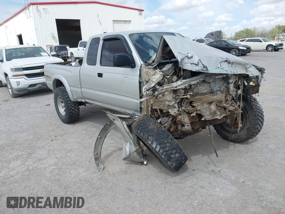 2003 Toyota Tacoma with VIN 5TEWN72N73Z240731, listed as a IAAI auction lot 41855825 with 227,583 mi miles. Bid and sale history available at carsss.com. Image 1.