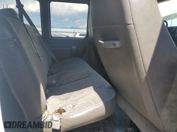 2015 Chevrolet Express Passenger LT with VIN 1GAZG1FG6F1217514, listed as a Copart auction lot 64759505 with 270,681 mi miles and Clean title. Bid and sale history available at DreamBid. Image 11.