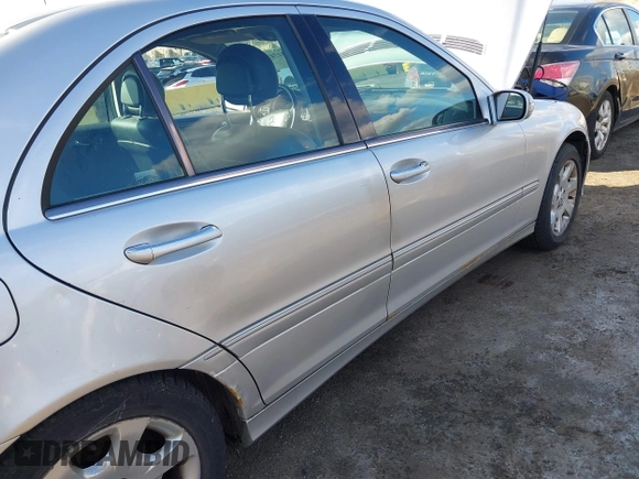 2005 Mercedes-Benz C 240 with VIN WDBRF81J25F608844, listed as a IAAI auction lot 41747537 with 143,004 mi miles and . Bid and sale history available at DreamBid. Image 13.